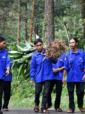 Uplifting village communities by regenerative farming