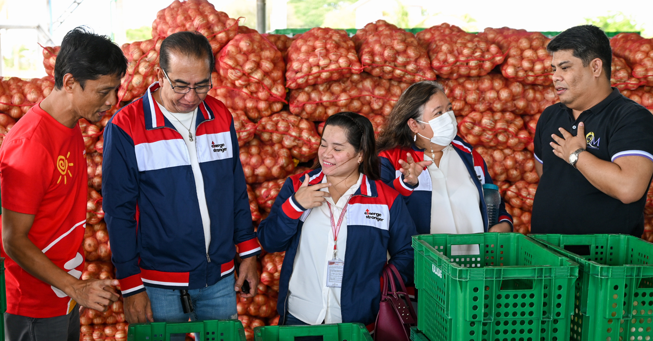 Enabling small farmers with training and market access